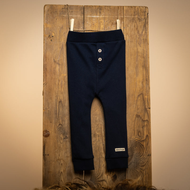 Buttoned leggings
