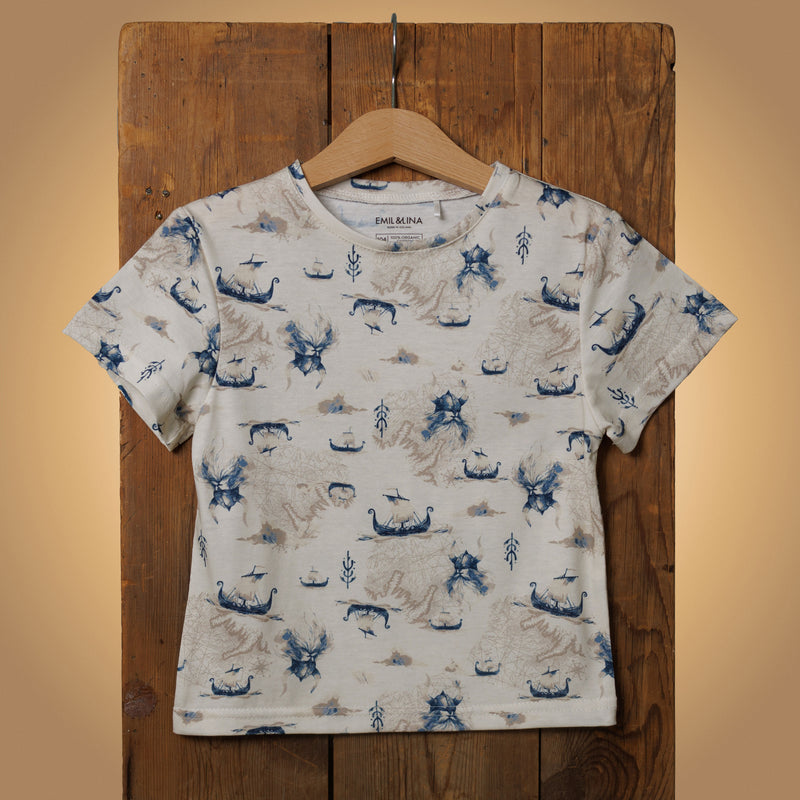 Patterned T-shirt