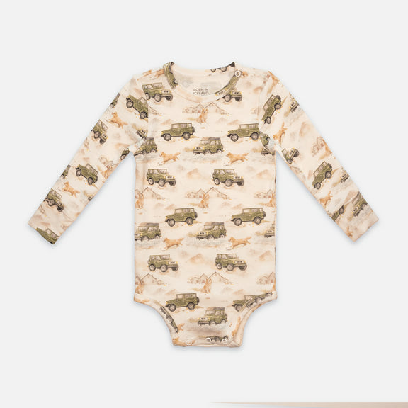 Patterned snap-button long-sleeved baby bodysuit