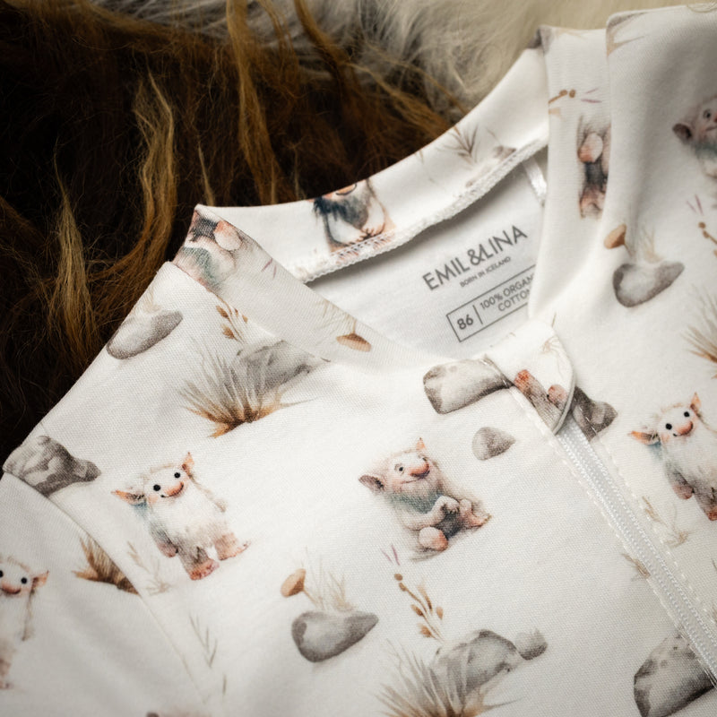 Patterned zip-up one-piece pajamas