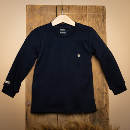 Long-sleeved pocket top