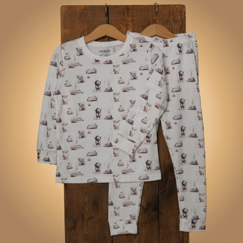 Patterned pajama set