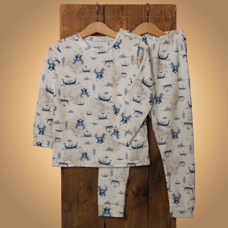 Patterned pajama set