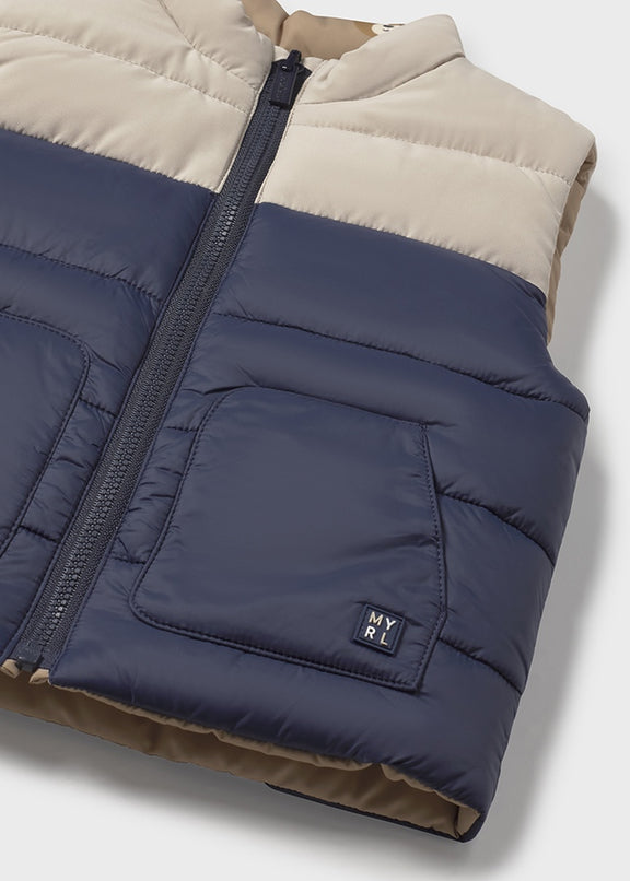 Reversible vest