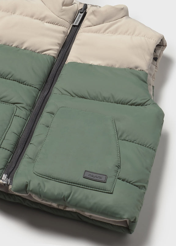 Reversible vest