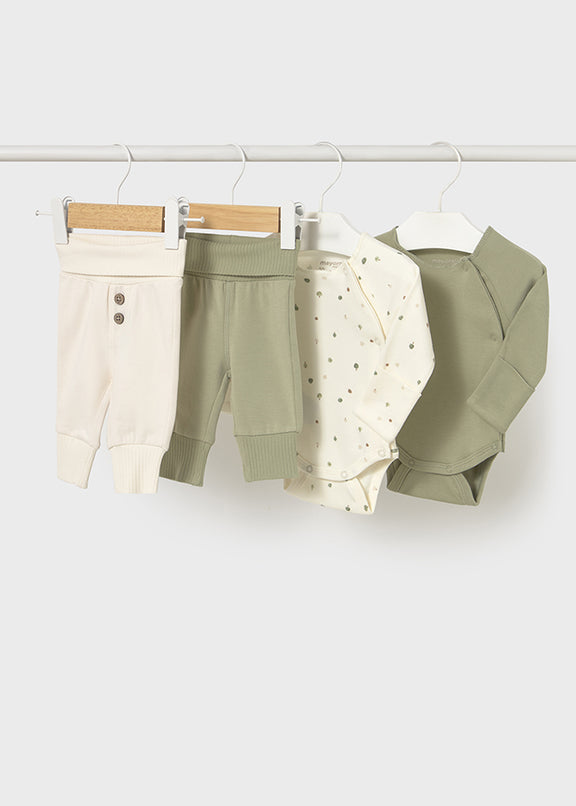 Knit set (4 garments)