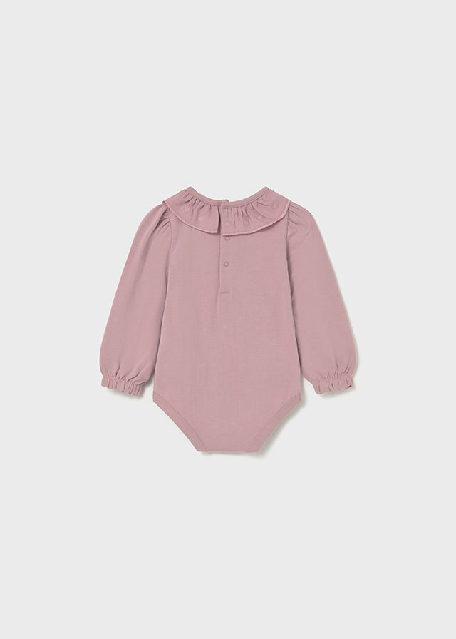 Body with embroidered collar