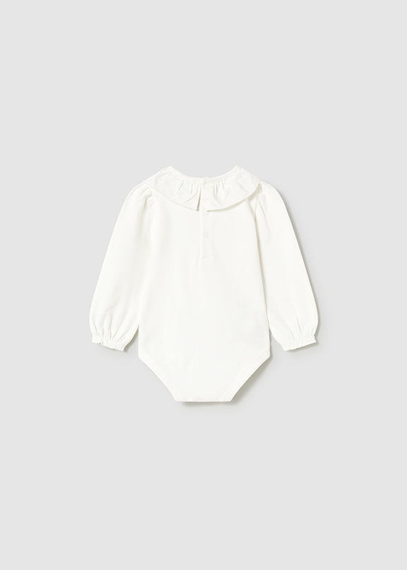 Body with embroidered collar