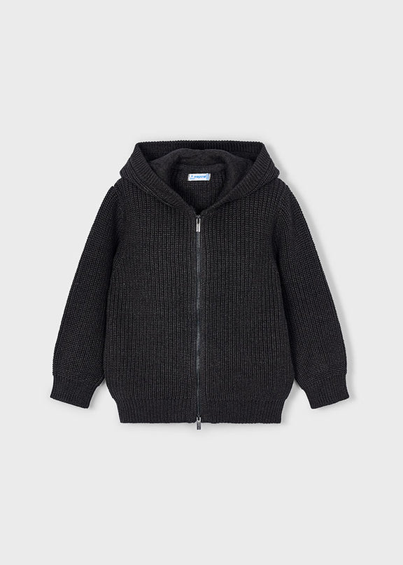 Knitting pullover with hood