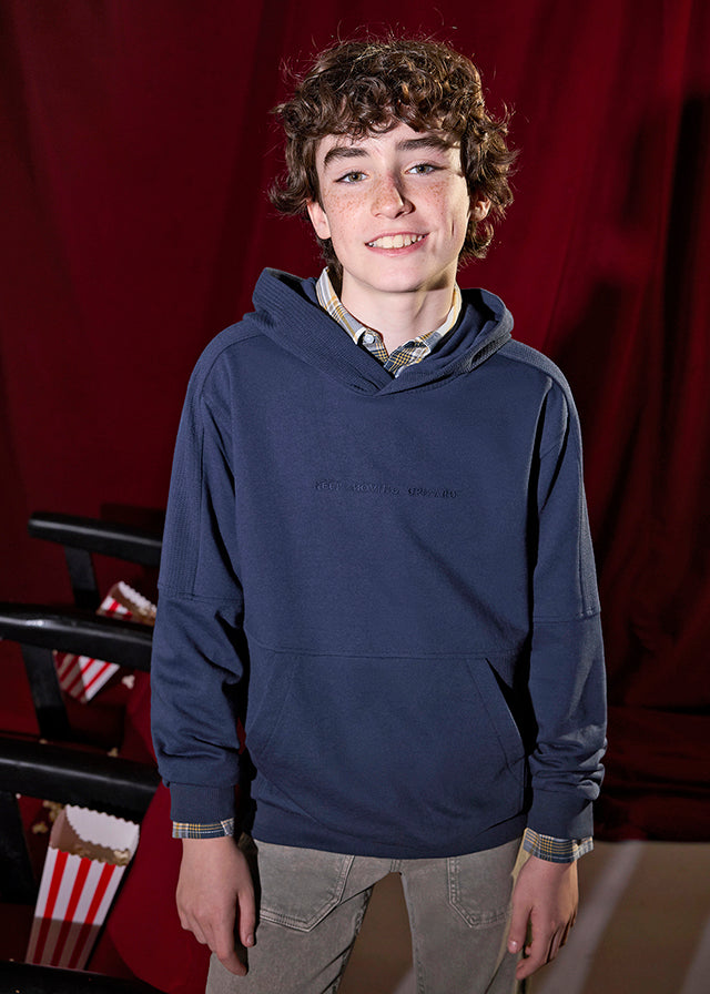 Embroidered pullover