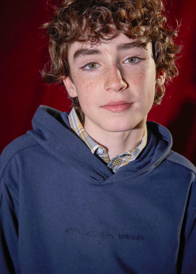 Embroidered pullover