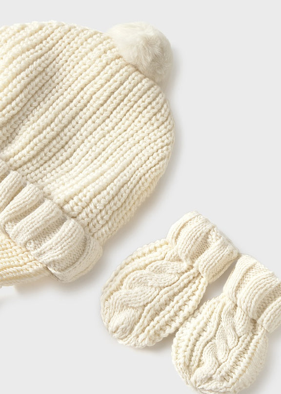Hat & mittens set