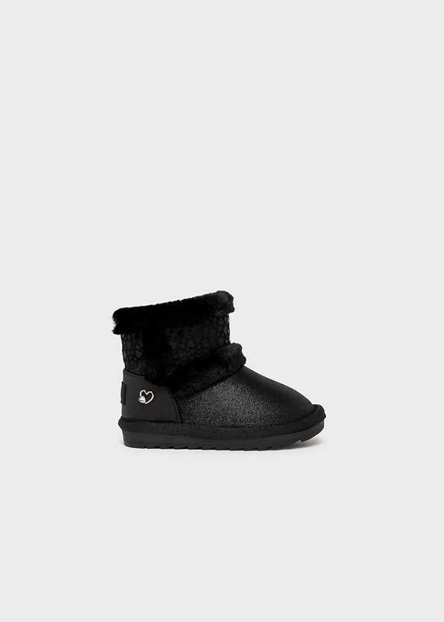 Lined boot