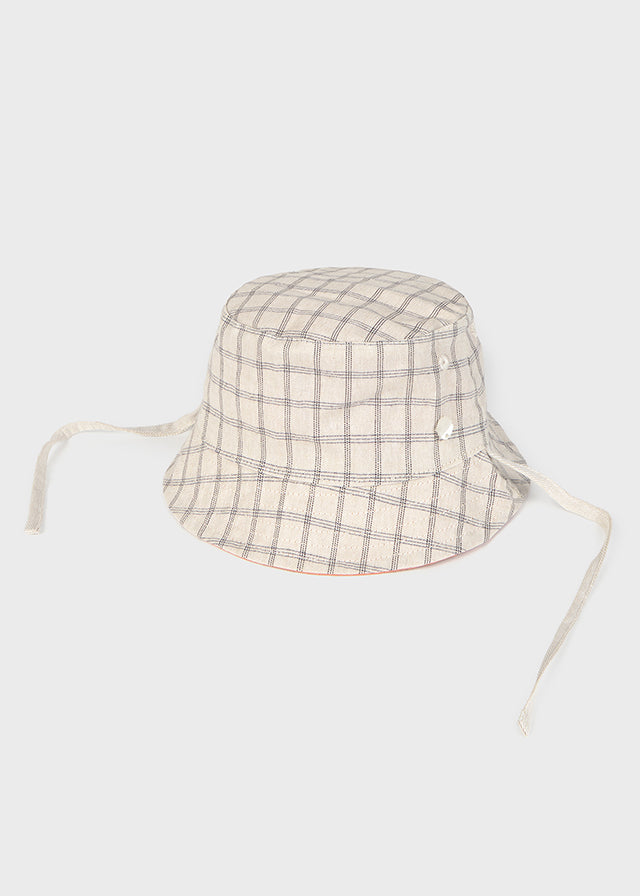 Reversible bucket hat