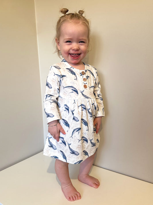 Dress with whale pattern